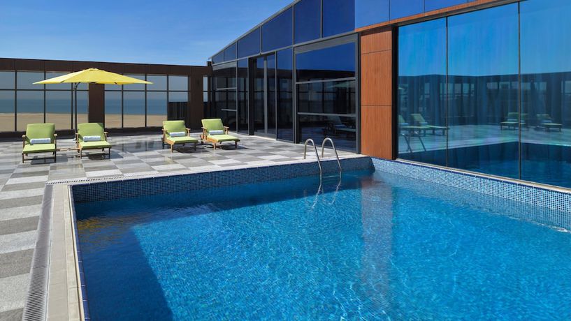 Imagen de la piscina del Hotel Holiday Inn Jeddah Corniche, An Ihg. Foto 20