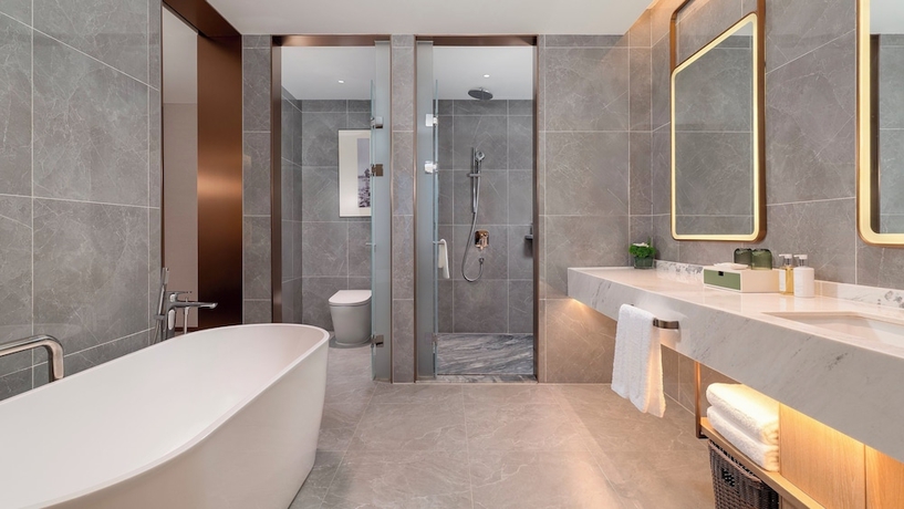 Imagen de la habitación del Hotel Holiday Inn Jinan Thousand Buddha Mountain By Ihg. Foto 13
