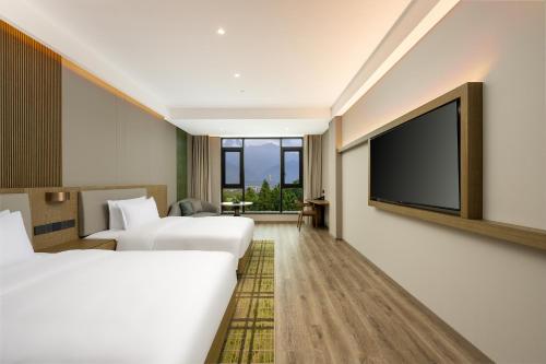 Imagen general del Hotel Holiday Inn Jiuhua Mountain Hot Spring, an IHG. Foto 7
