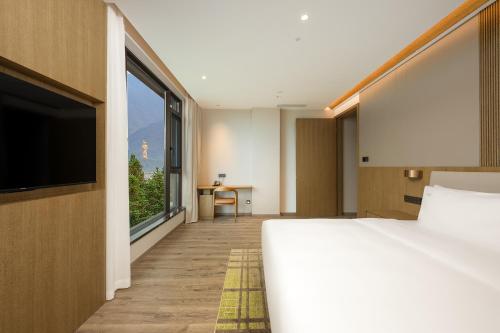Imagen general del Hotel Holiday Inn Jiuhua Mountain Hot Spring, an IHG. Foto 10