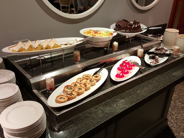 Imagen del bar/restaurante del Hotel Holiday Inn Johannesburg Airport, An Ihg. Foto 2