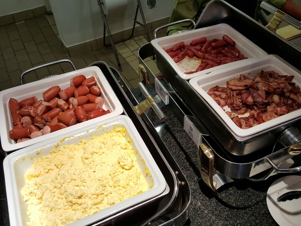 Imagen del bar/restaurante del Hotel Holiday Inn Johannesburg Airport, An Ihg. Foto 4