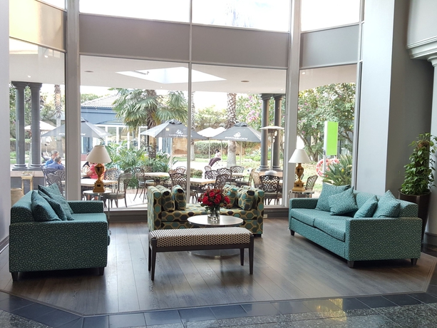 Imagen de los interiores del Hotel Holiday Inn Johannesburg Airport, An Ihg. Foto 15