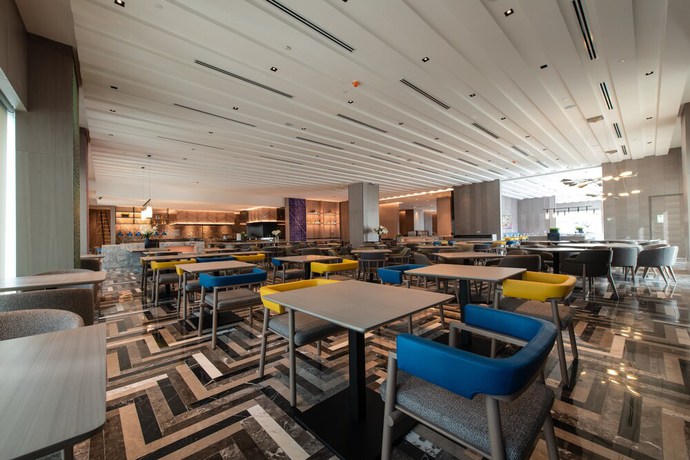 Imagen del bar/restaurante del Hotel Holiday Inn Johor Bahru City Centre, An Ihg. Foto 3