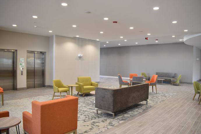 Imagen de los interiores del Hotel Holiday Inn Kansas City - Northeast, an IHG. Foto 12