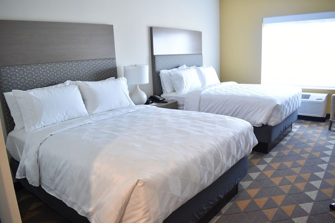 Imagen de la habitación del Hotel Holiday Inn Kansas City - Northeast, an IHG. Foto 2