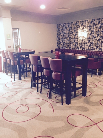 Imagen del bar/restaurante del Hotel Holiday Inn Kenilworth - Warwick, An Ihg. Foto 2