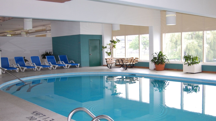 Imagen de la piscina del Hotel Holiday Inn Kingston Waterfront, An Ihg. Foto 12