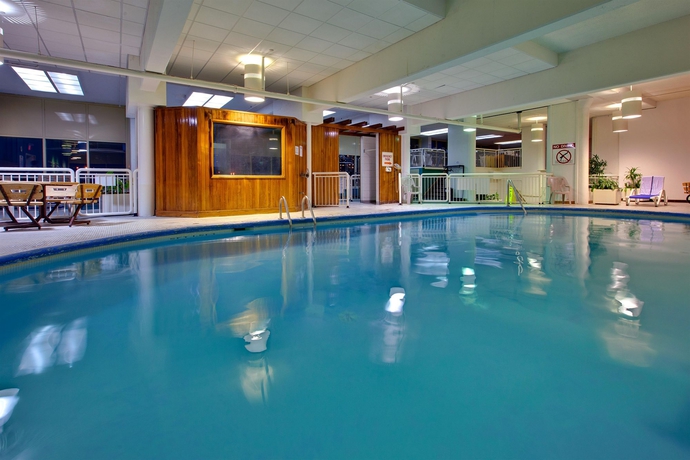 Imagen de la piscina del Hotel Holiday Inn Kingston Waterfront, An Ihg. Foto 14