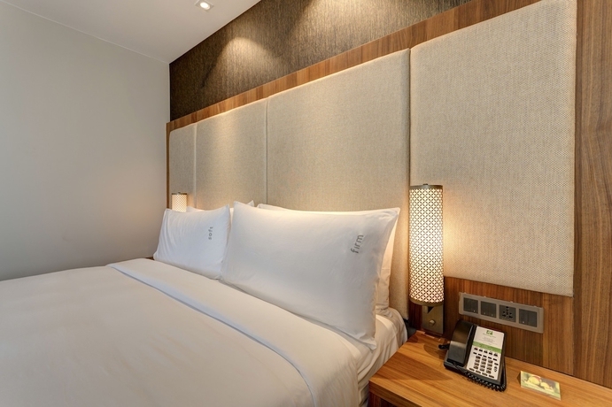 Imagen de la habitación del Hotel Holiday Inn Kolkata Airport, An Ihg. Foto 9