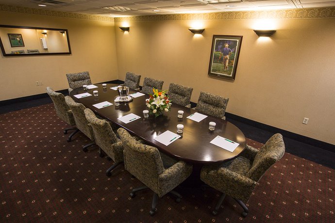 Imagen general del Hotel Holiday Inn Laguardia Airport. Foto 5