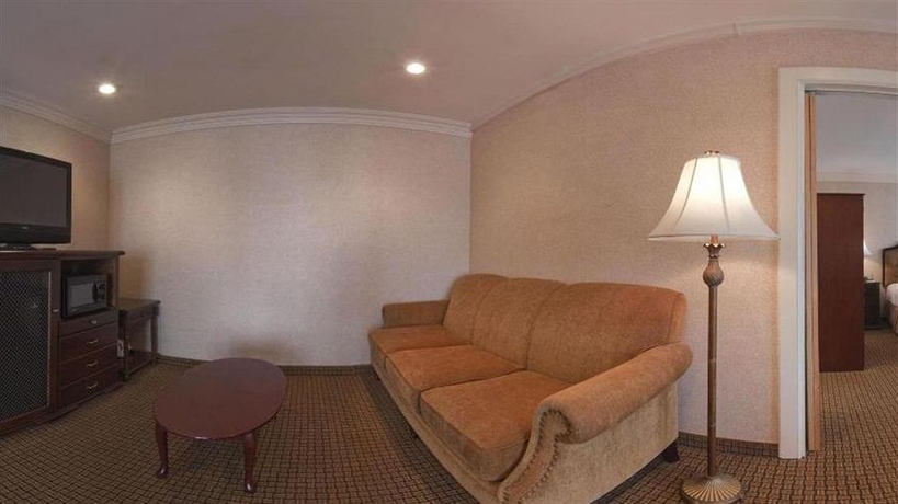 Imagen de los interiores del Hotel Holiday Inn Laguna Beach. Foto 12