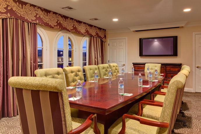 Imagen de los interiores del Hotel Holiday Inn Laguna Beach. Foto 13