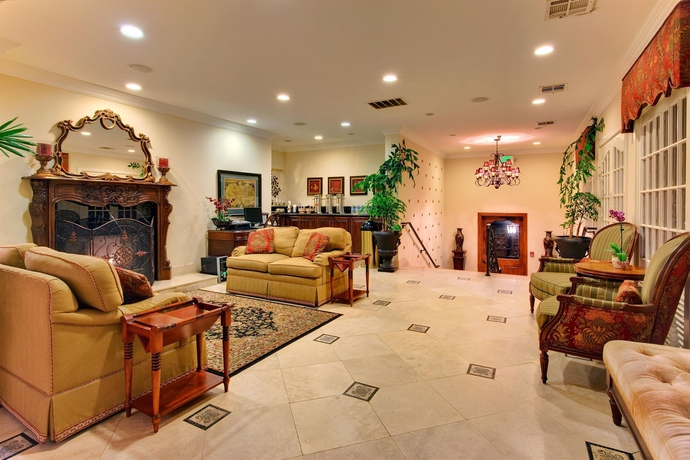 Imagen de los interiores del Hotel Holiday Inn Laguna Beach. Foto 15