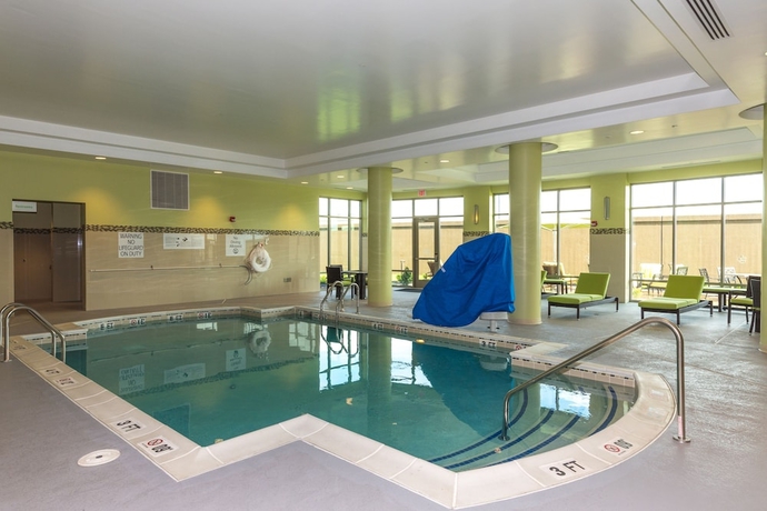 Imagen de la piscina del Hotel Holiday Inn Lexington - Hamburg. Foto 19