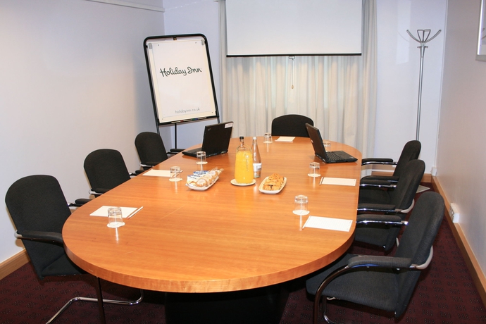 Imagen de los interiores del Hotel Holiday Inn London Brent Cross. Foto 15