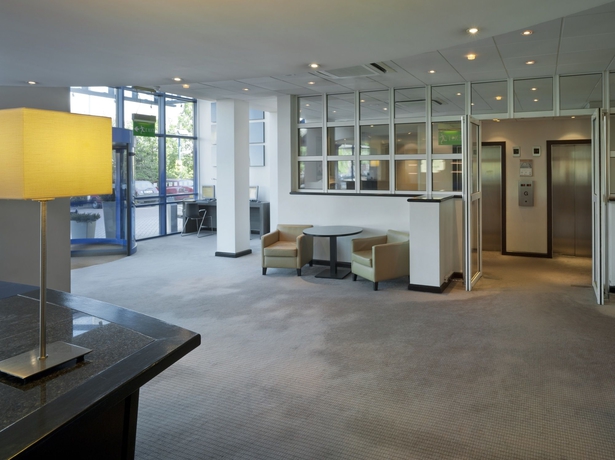 Imagen de los interiores del Hotel Holiday Inn London Brent Cross. Foto 16