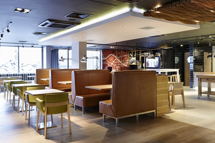 Imagen del bar/restaurante del Hotel Holiday Inn London Brentford Lock. Foto 2
