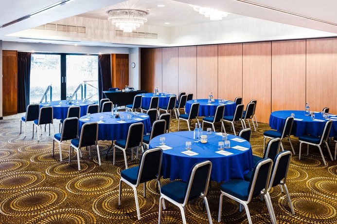 Imagen de los interiores del Hotel Holiday Inn London Brentford Lock. Foto 10