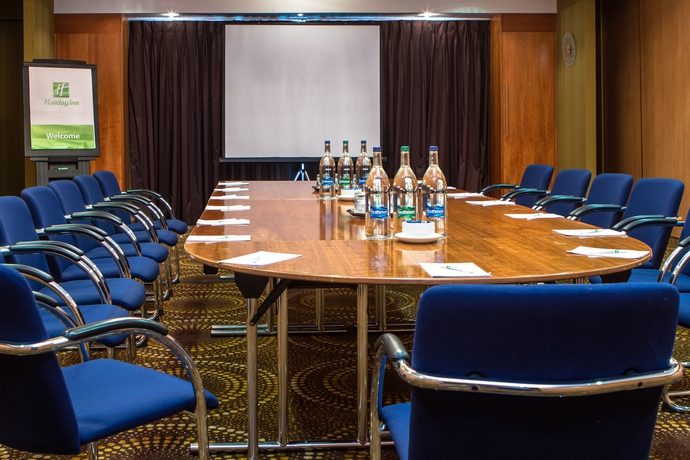 Imagen de los interiores del Hotel Holiday Inn London Brentford Lock. Foto 15