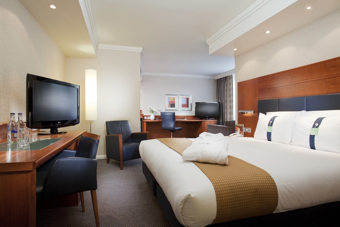 Imagen de la habitación del Hotel Holiday Inn London Kensington Forum. Foto 4