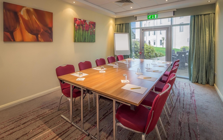 Imagen de los interiores del Hotel Holiday Inn London Luton North. Foto 12
