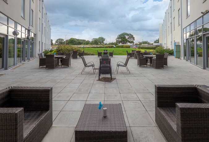 Imagen de los exteriores del Hotel Holiday Inn London Luton North. Foto 10