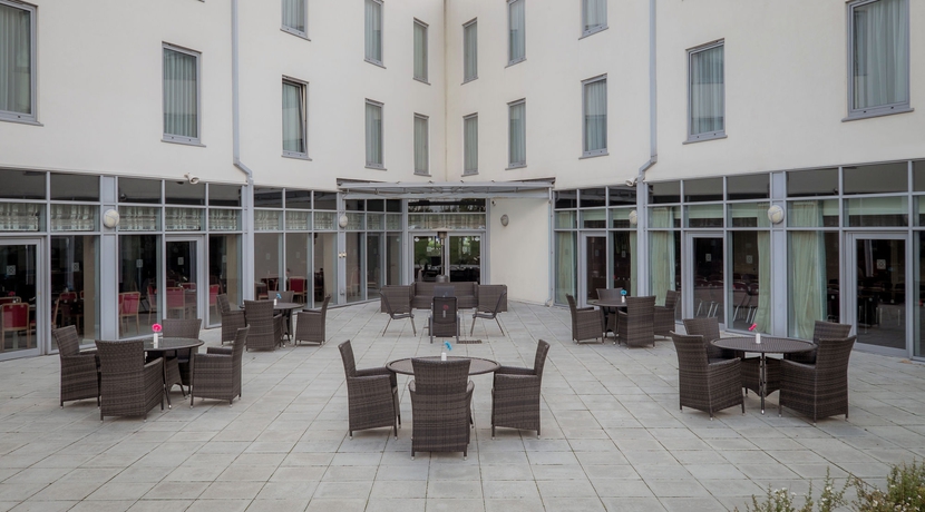 Imagen de los exteriores del Hotel Holiday Inn London Luton North. Foto 11