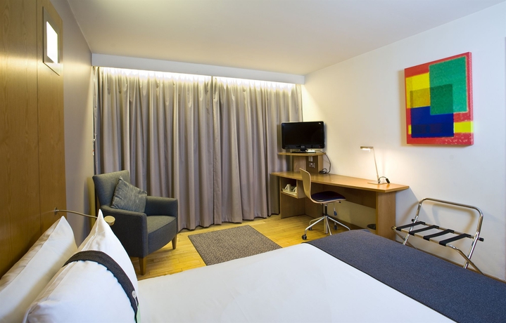 Imagen de la habitación del Hotel Holiday Inn London West. Foto 3