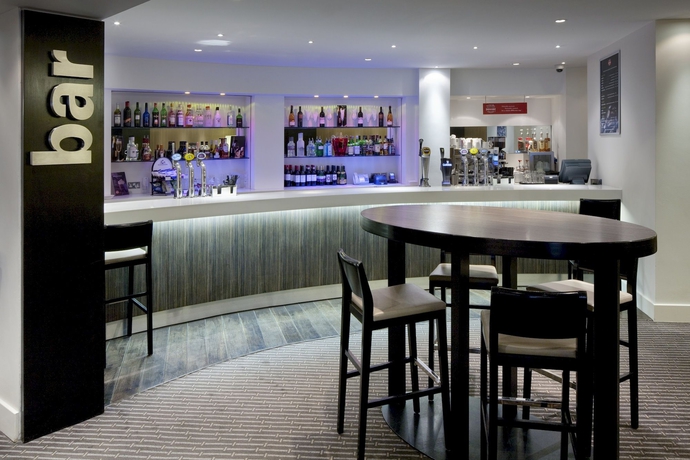 Imagen del bar/restaurante del Hotel Holiday Inn London-bloomsbury , By Ihg. Foto 2