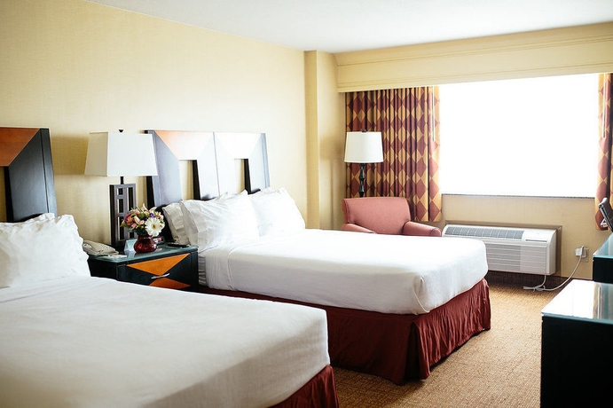 Imagen de la habitación del Hotel Holiday Inn Long Beach. Foto 10