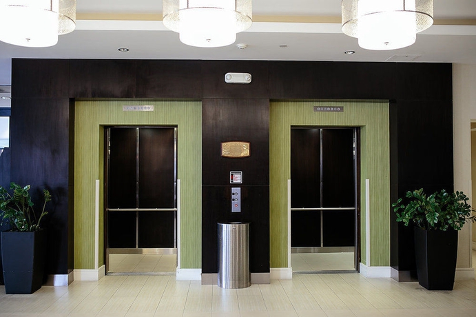 Imagen general del Hotel Holiday Inn Long Beach. Foto 3