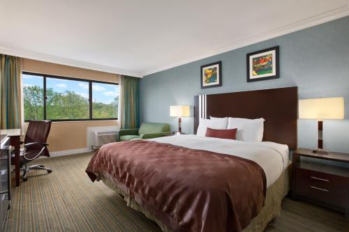 Imagen general del Hotel Holiday Inn - Long Island - ISLIP Arpt East, an IHG. Foto 4
