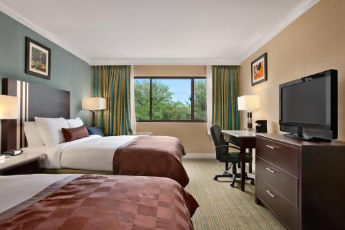 Imagen general del Hotel Holiday Inn - Long Island - ISLIP Arpt East, an IHG. Foto 5