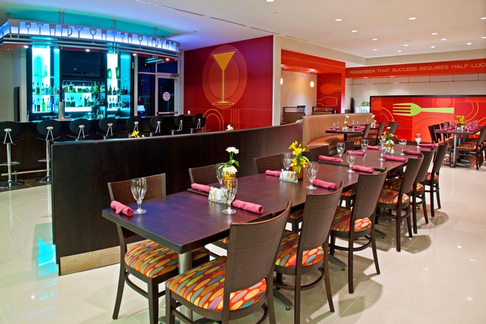 Imagen del bar/restaurante del Hotel Holiday Inn Louisville Airport - Fair/expo, An Ihg. Foto 5