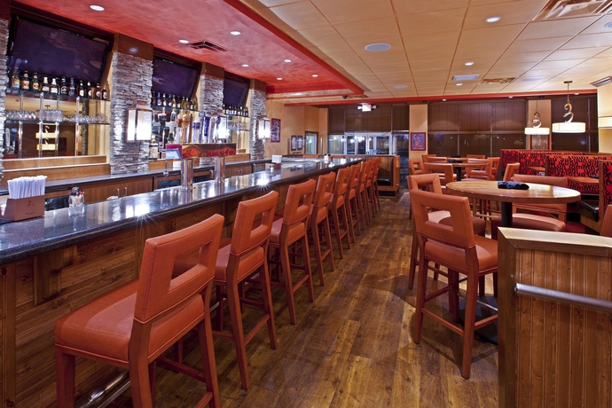 Imagen del bar/restaurante del Hotel Holiday Inn Louisville Airport South, An Ihg. Foto 3