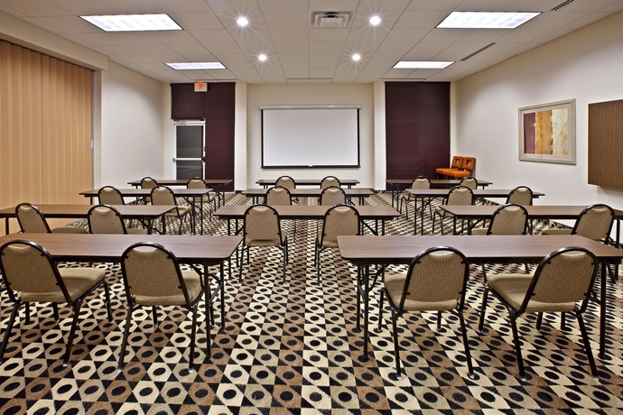Imagen de los interiores del Hotel Holiday Inn Louisville Airport South, An Ihg. Foto 12