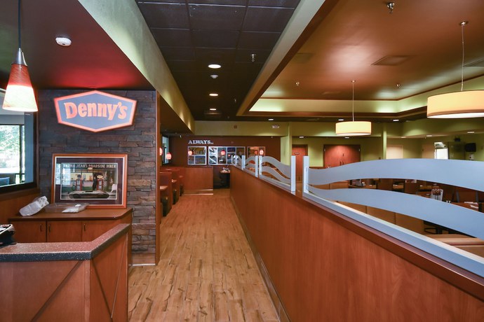 Imagen del bar/restaurante del Hotel Holiday Inn Lumberton, an IHG. Foto 5