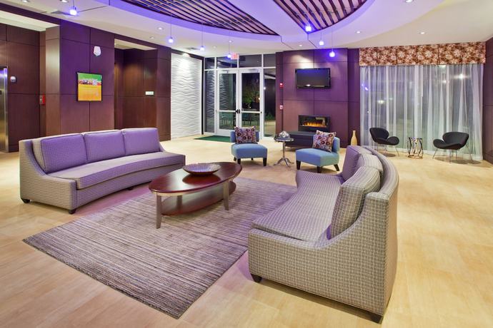 Imagen de los interiores del Hotel Holiday Inn Macon North, an IHG. Foto 17
