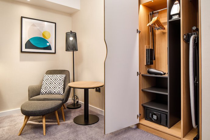 Imagen de la habitación del Hotel Holiday Inn Manchester Airport. Foto 8