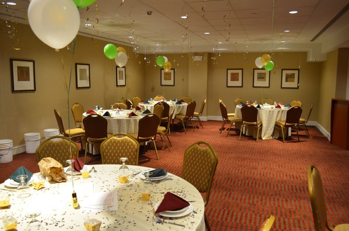 Imagen de los interiores del Hotel Holiday Inn Manhattan View. Foto 11