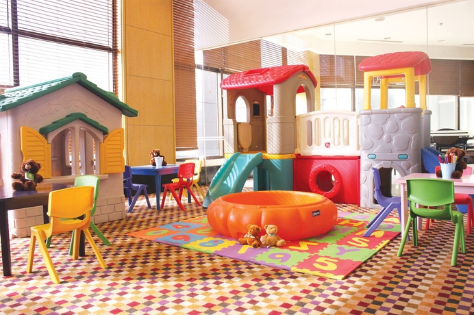 Imagen de los interiores del Hotel Holiday Inn Manila Galleria, An Ihg. Foto 15