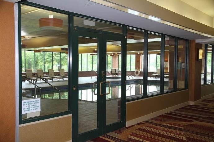 Imagen de los interiores del Hotel Holiday Inn Manitowoc, An Ihg. Foto 16
