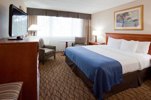 Imagen de la habitación del Hotel Holiday Inn Marquette. Foto 8