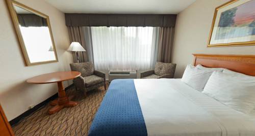 Imagen de la habitación del Hotel Holiday Inn Marquette. Foto 11