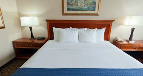 Imagen de la habitación del Hotel Holiday Inn Marquette. Foto 13