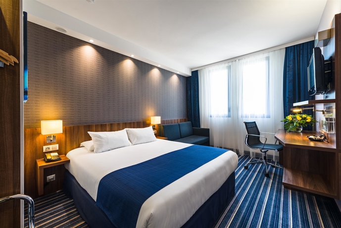 Imagen de la habitación del Hotel Holiday Inn Marseille Airport. Foto 11