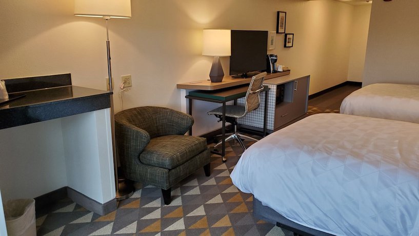 Imagen de la habitación del Hotel Holiday Inn Martinsburg, an IHG. Foto 3