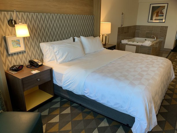 Imagen de la habitación del Hotel Holiday Inn Martinsburg, an IHG. Foto 16