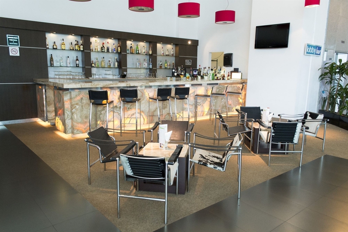 Imagen del bar/restaurante del Hotel Holiday Inn Mexico City - Plaza Universidad, An Ihg. Foto 2